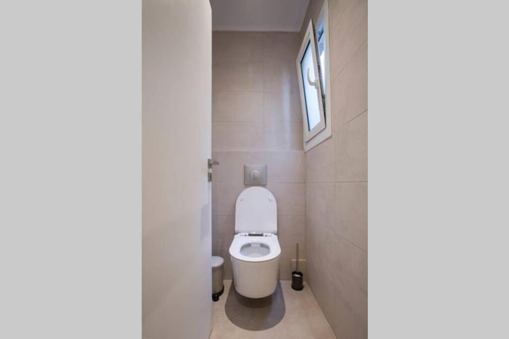 City Center Modern Renovated Apartment Athena Bagian luar foto